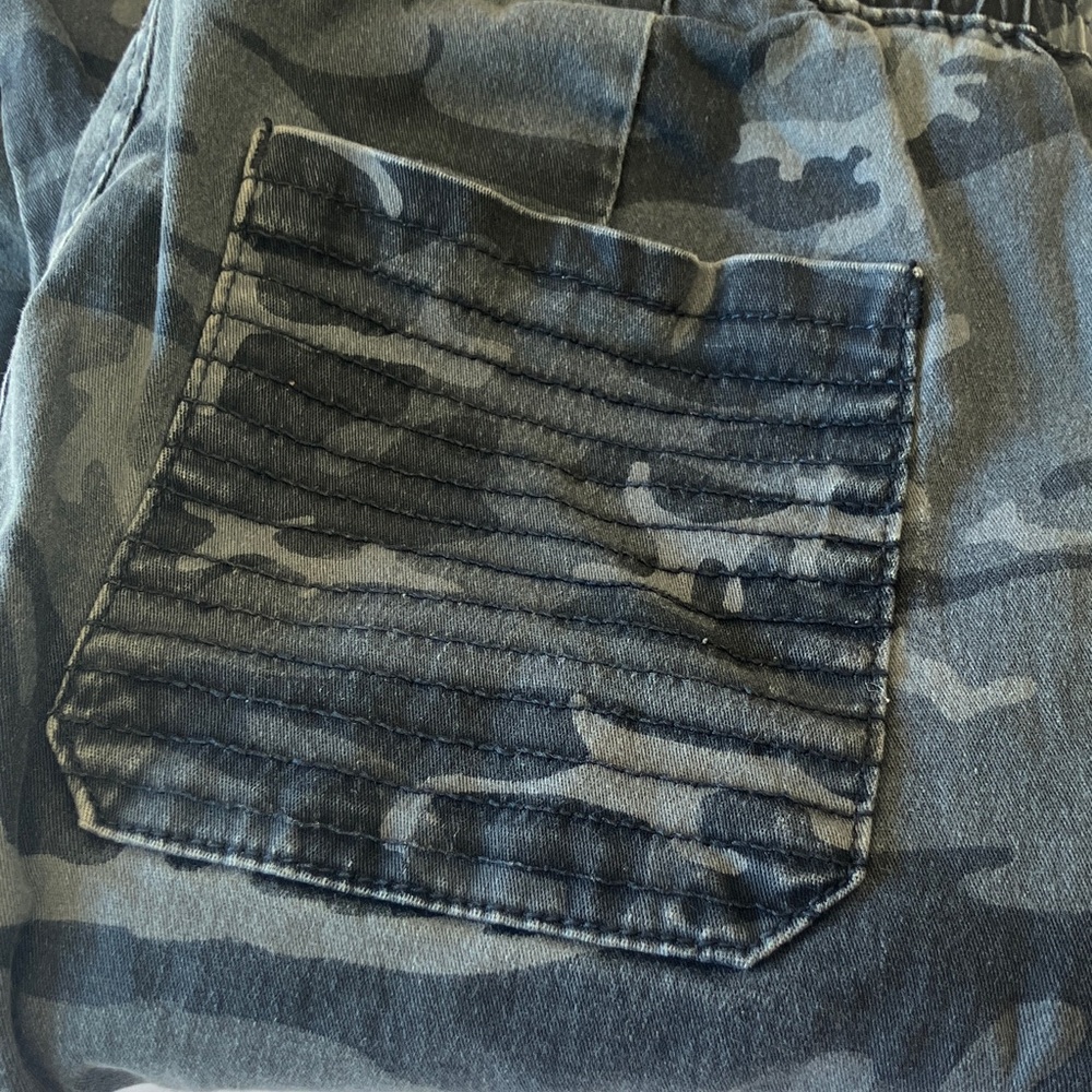 Ring of Fire grey camouflage joggers size L good used condition‎ - Picture 5 of 6